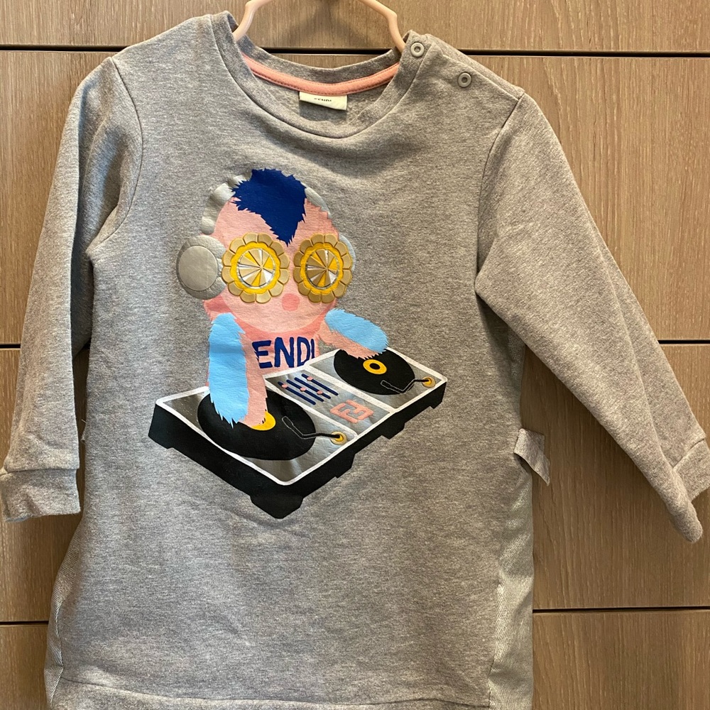 Sweatshirt Dress with Fendirumi Piro-Chan DJ Print